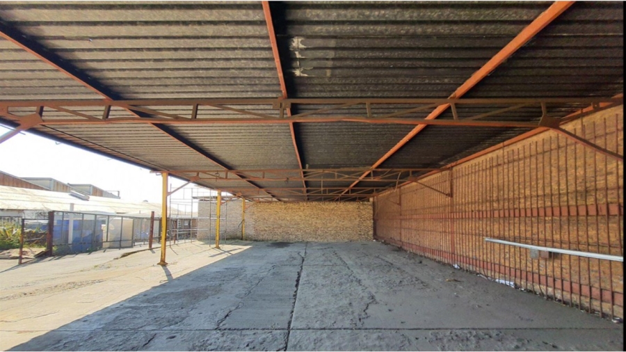 Bedroom Property for Sale in Alrode Gauteng