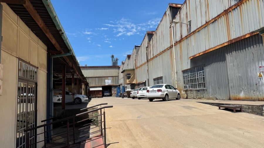  Bedroom Property for Sale in Alrode Gauteng