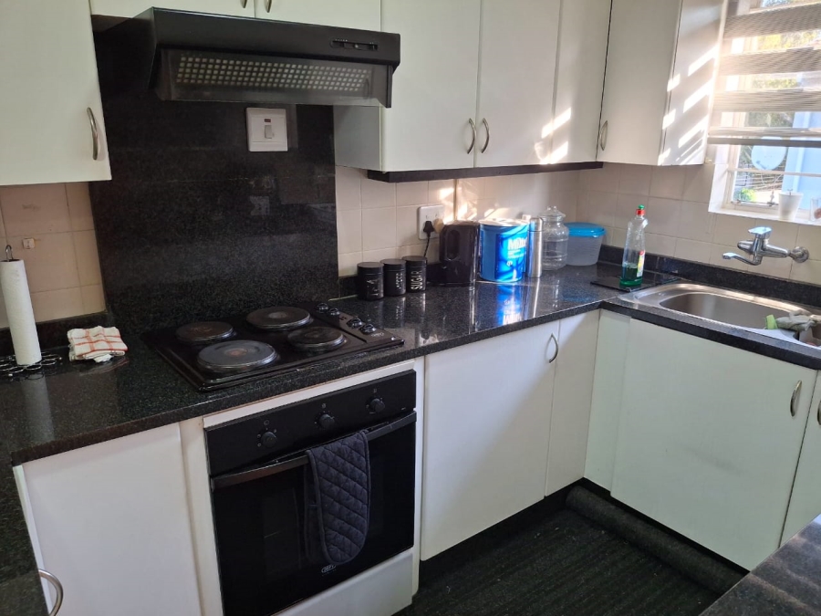 2 Bedroom Property for Sale in Robertsham Gauteng