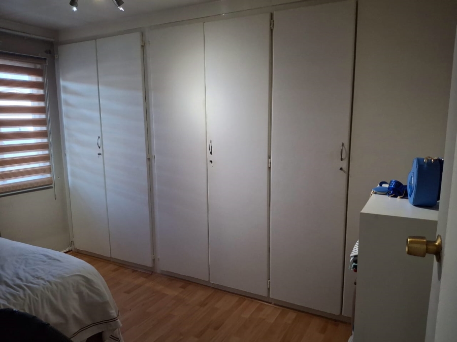 2 Bedroom Property for Sale in Robertsham Gauteng