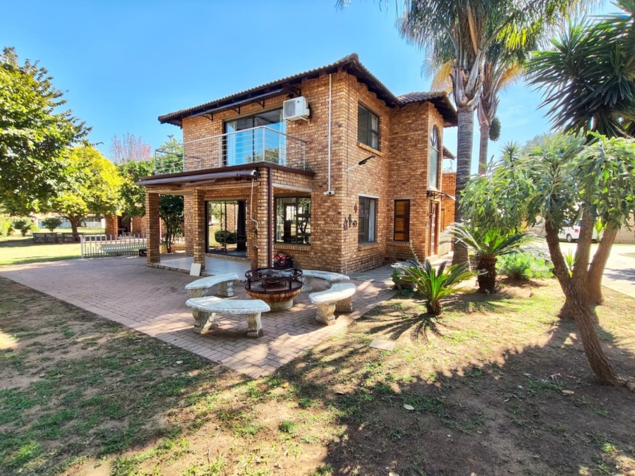4 Bedroom Property for Sale in Vaal Marina Gauteng