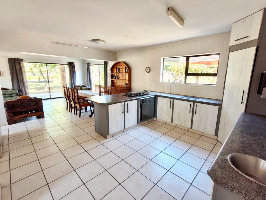 4 Bedroom Property for Sale in Vaal Marina Gauteng