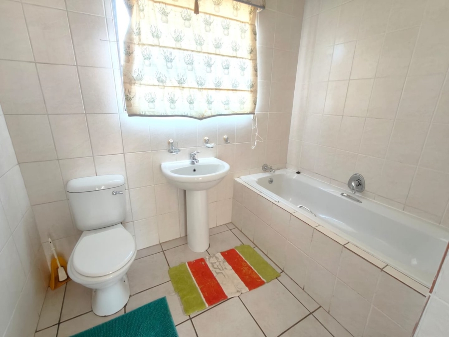 4 Bedroom Property for Sale in Vaal Marina Gauteng