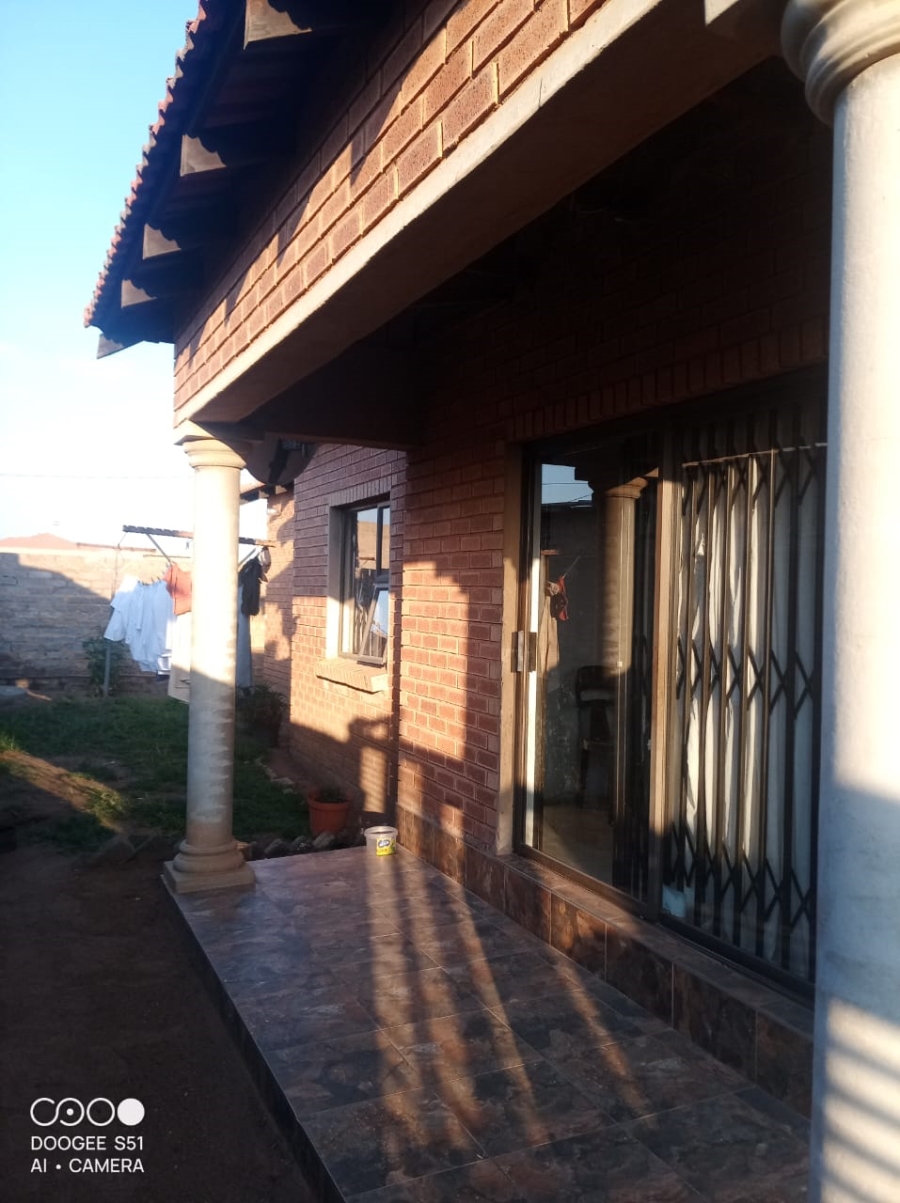 3 Bedroom Property for Sale in Mohlakeng Gauteng