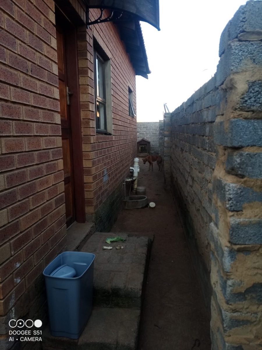 3 Bedroom Property for Sale in Mohlakeng Gauteng