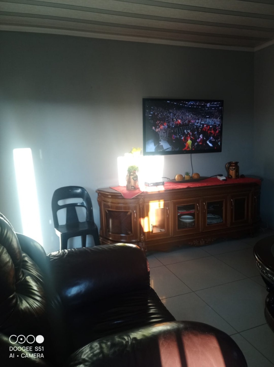3 Bedroom Property for Sale in Mohlakeng Gauteng