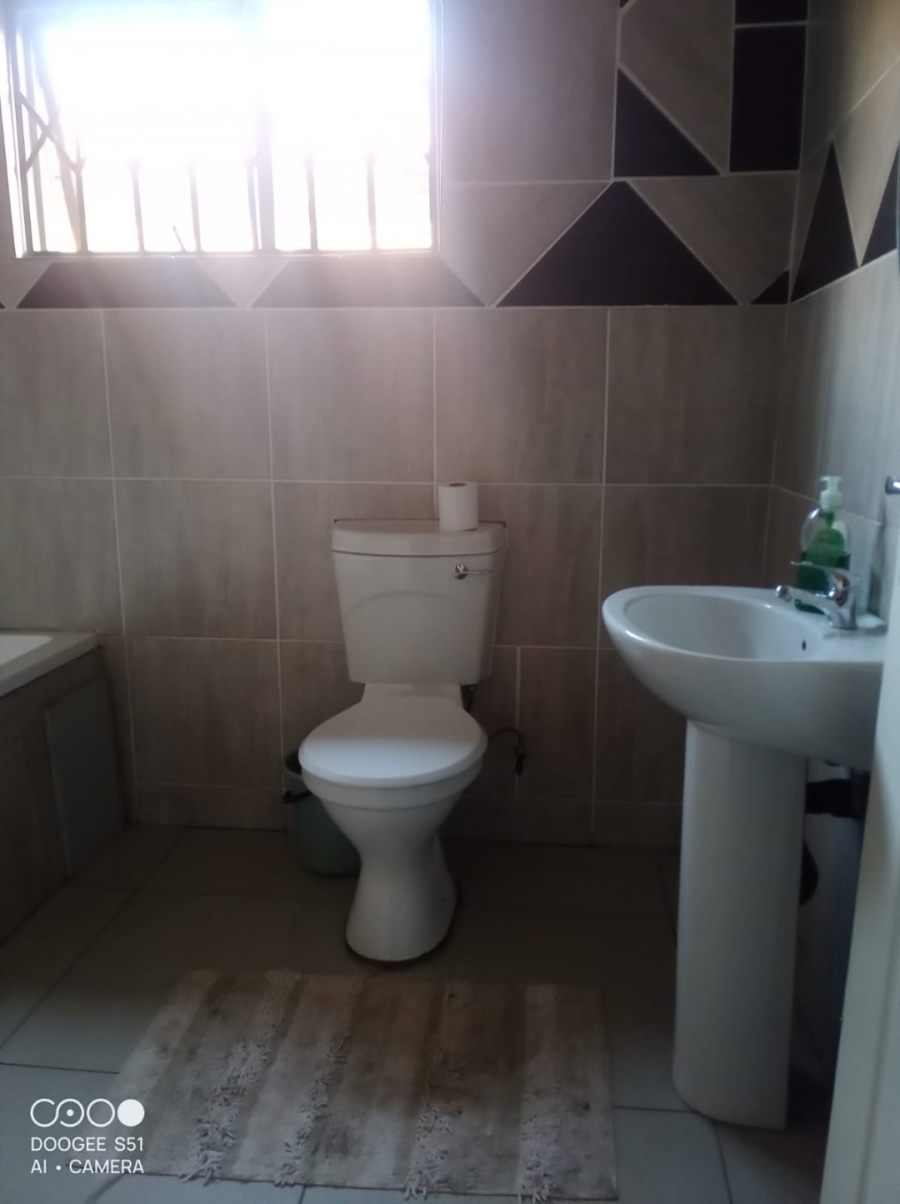 3 Bedroom Property for Sale in Mohlakeng Gauteng