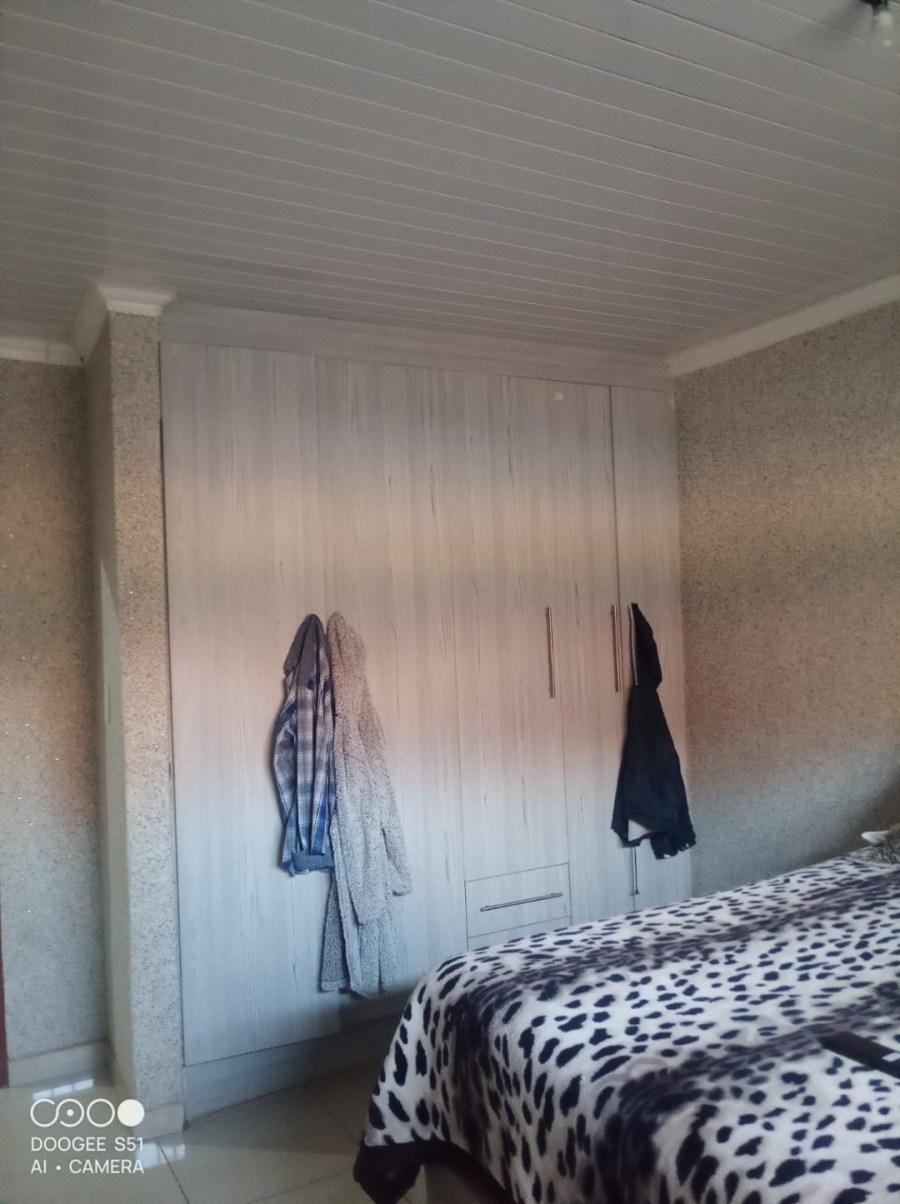3 Bedroom Property for Sale in Mohlakeng Gauteng