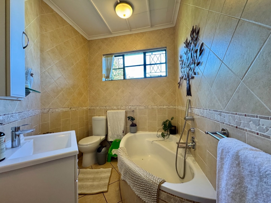 3 Bedroom Property for Sale in Lyttelton Manor Gauteng