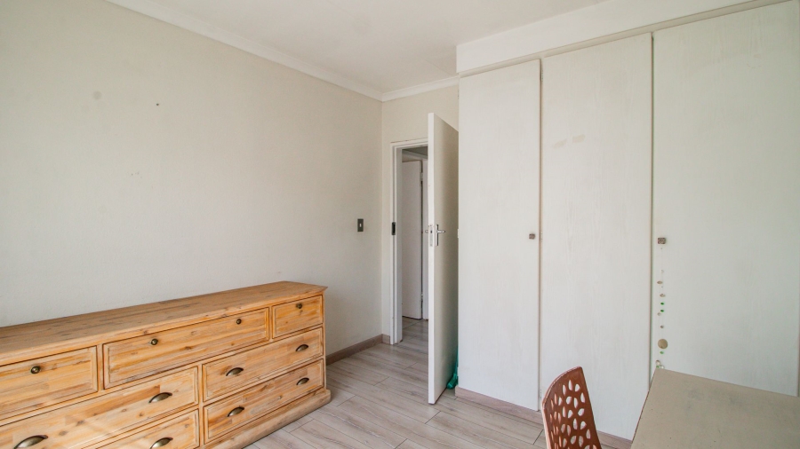 2 Bedroom Property for Sale in Glen Marais Gauteng