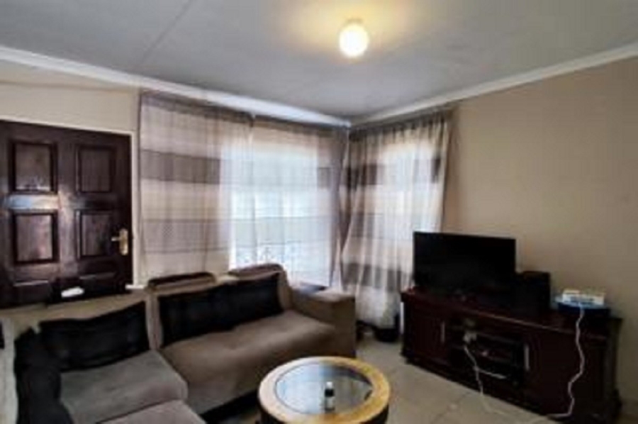 3 Bedroom Property for Sale in Savanna City Gauteng