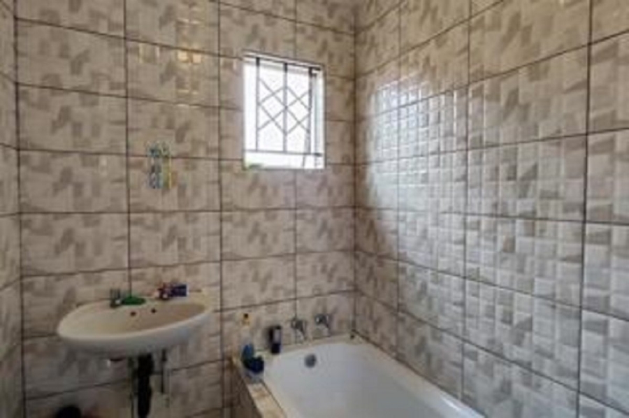 3 Bedroom Property for Sale in Savanna City Gauteng