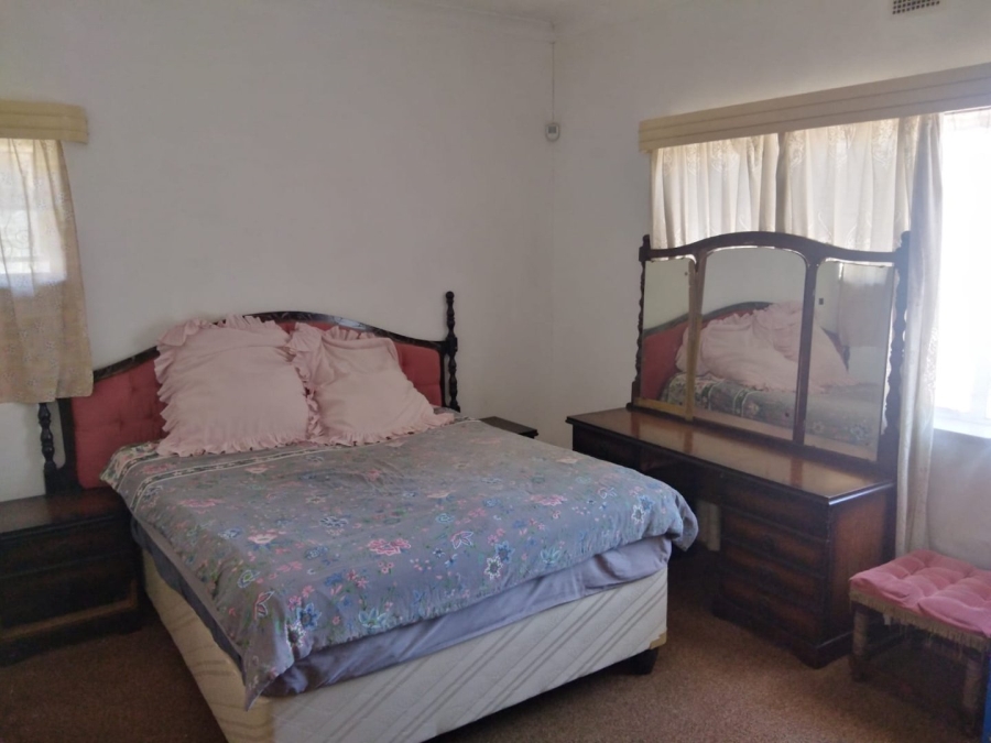 3 Bedroom Property for Sale in Robertsham Gauteng