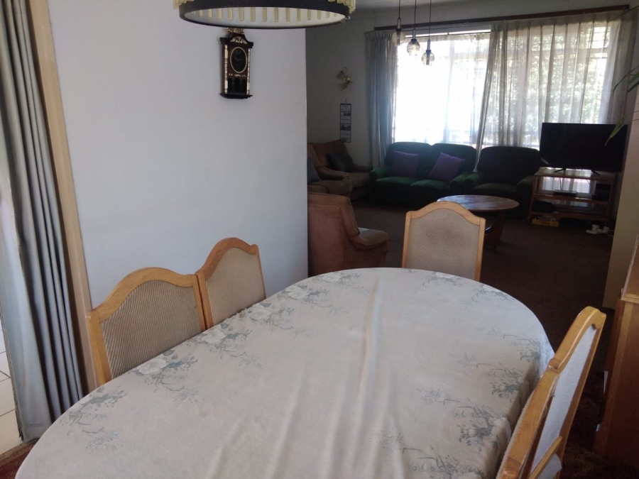 3 Bedroom Property for Sale in Robertsham Gauteng