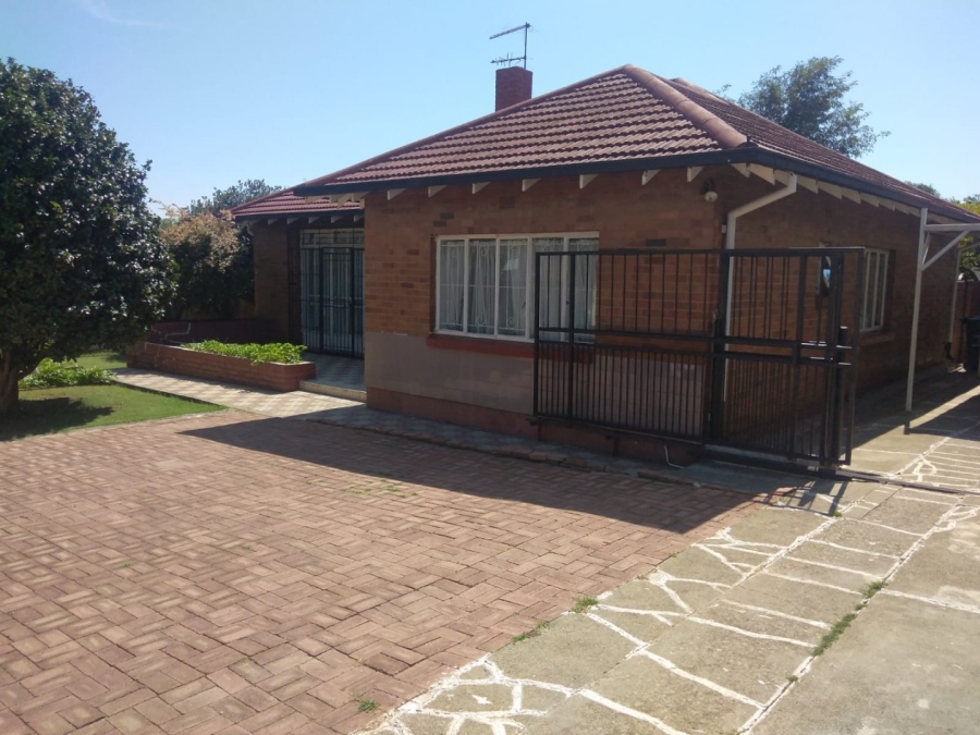 3 Bedroom Property for Sale in Robertsham Gauteng