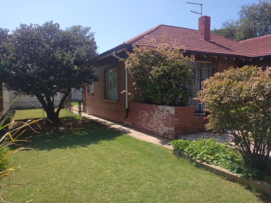 3 Bedroom Property for Sale in Robertsham Gauteng