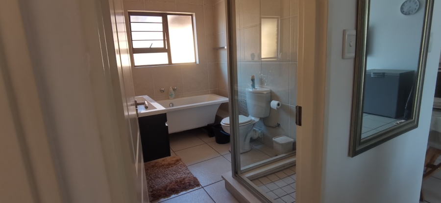 2 Bedroom Property for Sale in Winchester Hills Gauteng