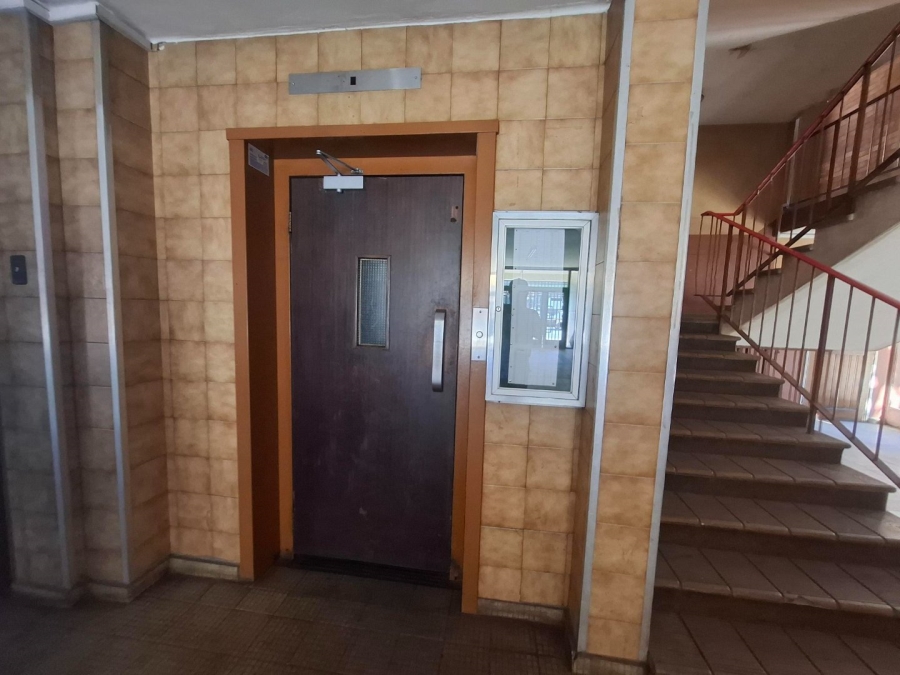1 Bedroom Property for Sale in Pretoria Central Gauteng