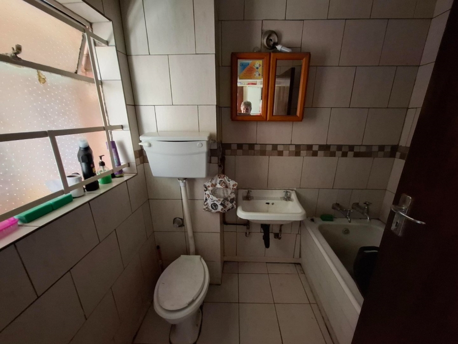 1 Bedroom Property for Sale in Pretoria Central Gauteng
