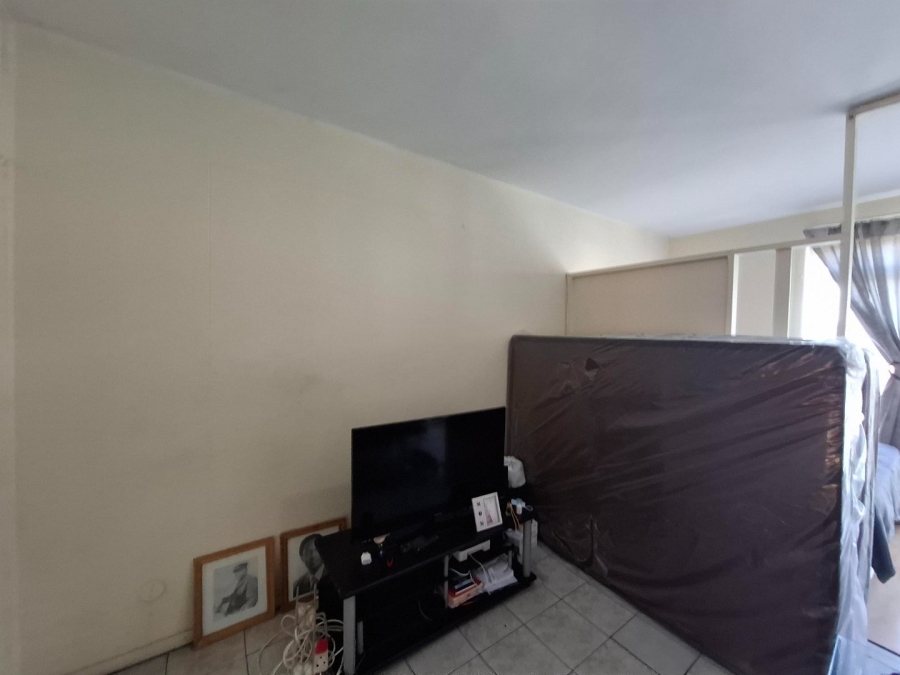 1 Bedroom Property for Sale in Pretoria Central Gauteng