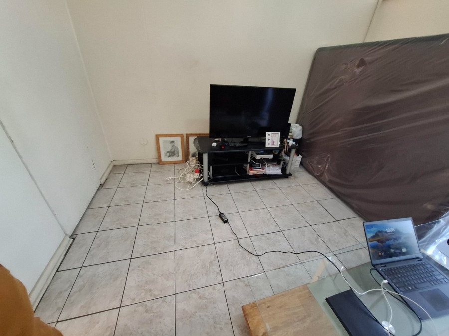 1 Bedroom Property for Sale in Pretoria Central Gauteng