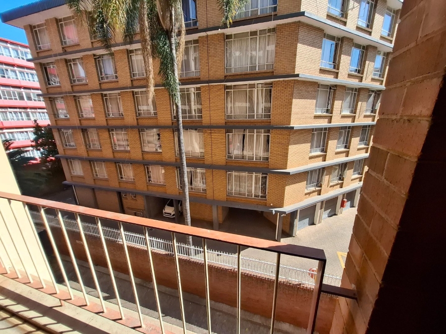 1 Bedroom Property for Sale in Pretoria Central Gauteng