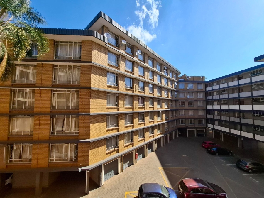 1 Bedroom Property for Sale in Pretoria Central Gauteng
