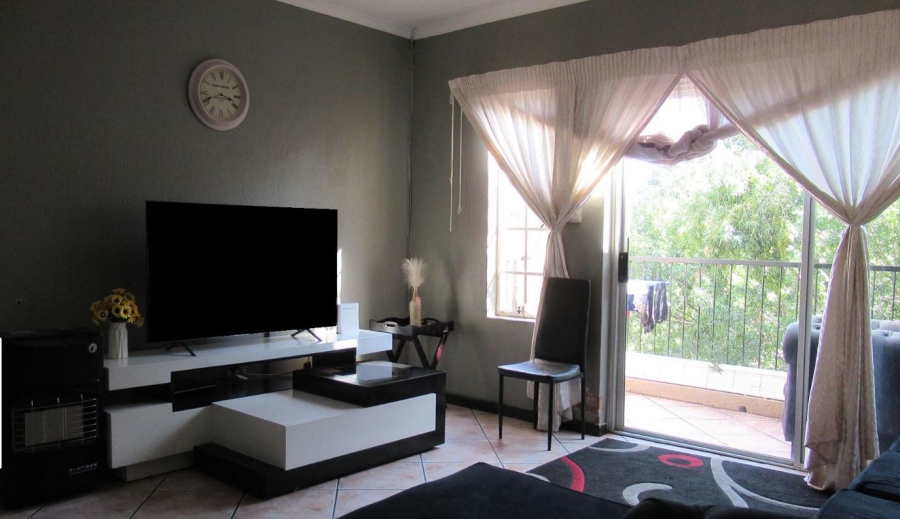 2 Bedroom Property for Sale in Wilgeheuwel Gauteng