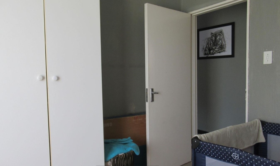 2 Bedroom Property for Sale in Wilgeheuwel Gauteng