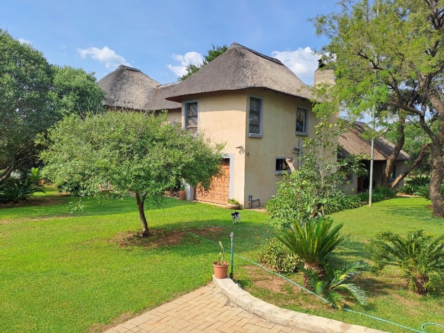 4 Bedroom Property for Sale in Kameelfontein Gauteng