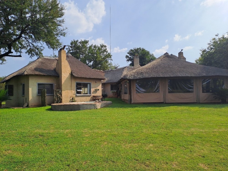 4 Bedroom Property for Sale in Kameelfontein Gauteng