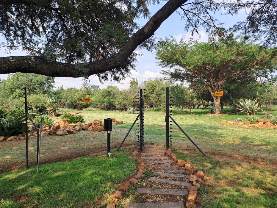 4 Bedroom Property for Sale in Kameelfontein Gauteng