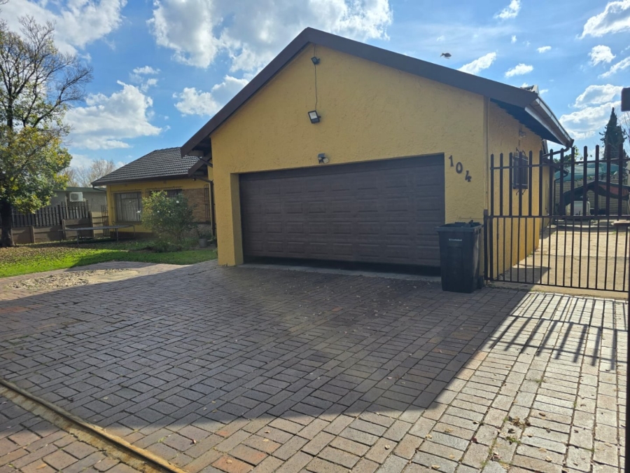 3 Bedroom Property for Sale in Elspark Gauteng
