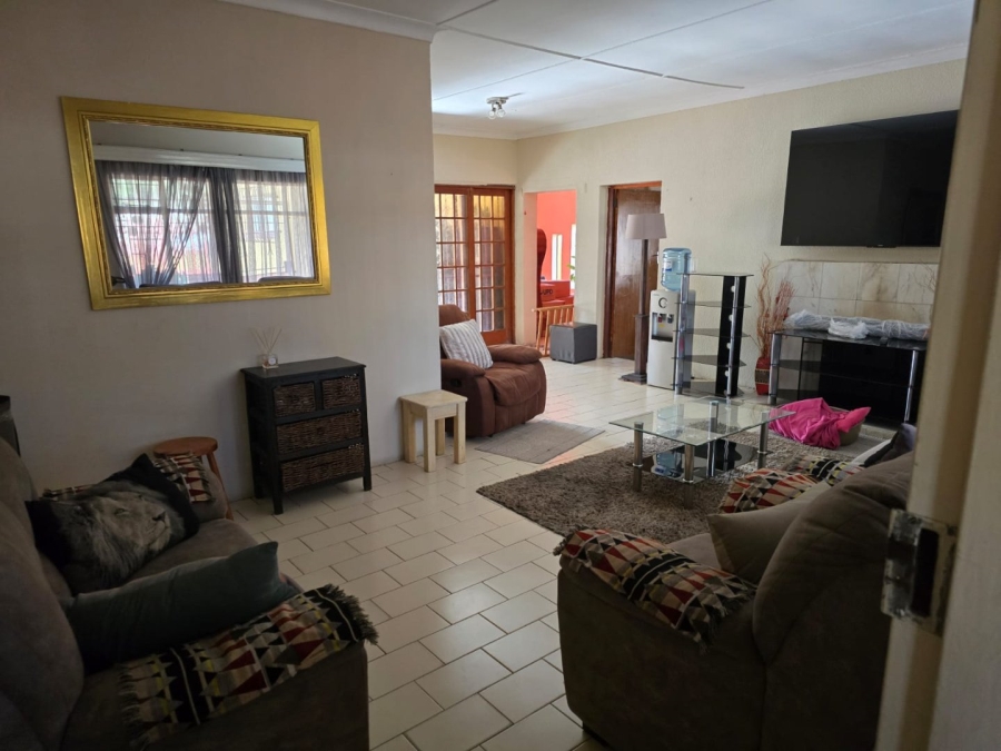 3 Bedroom Property for Sale in Elspark Gauteng