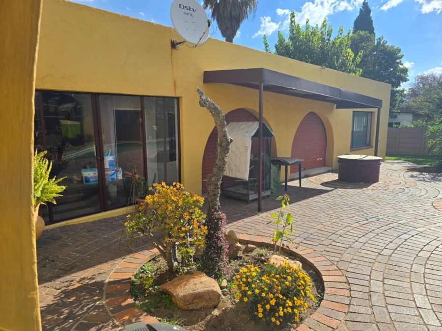 3 Bedroom Property for Sale in Elspark Gauteng