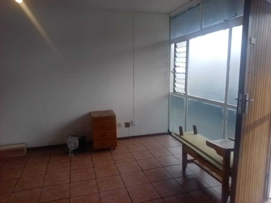 2 Bedroom Property for Sale in Muckleneuk Gauteng