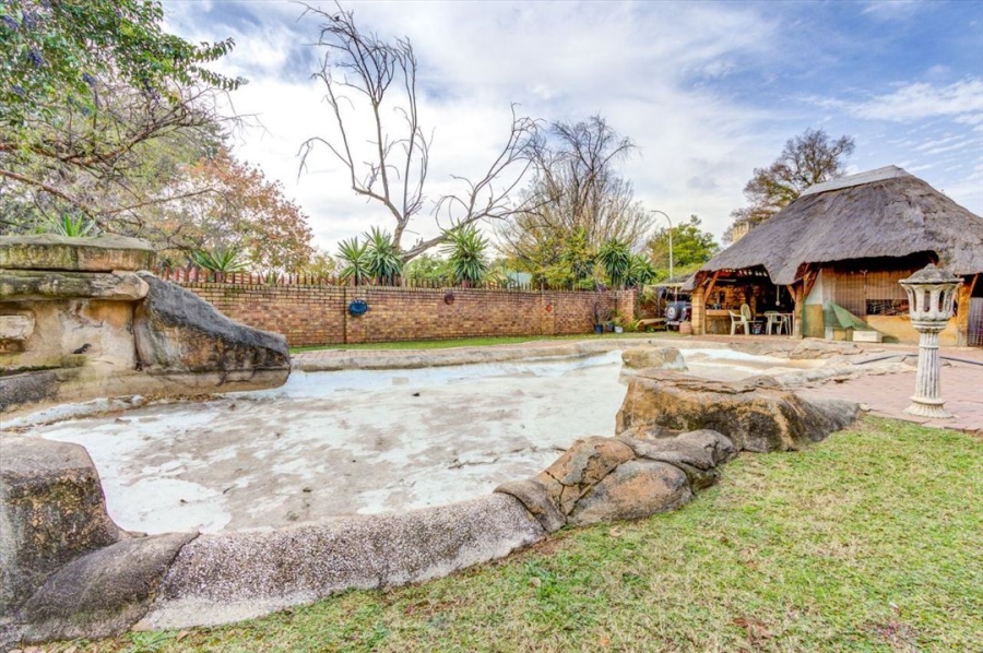 3 Bedroom Property for Sale in Birchleigh North Gauteng