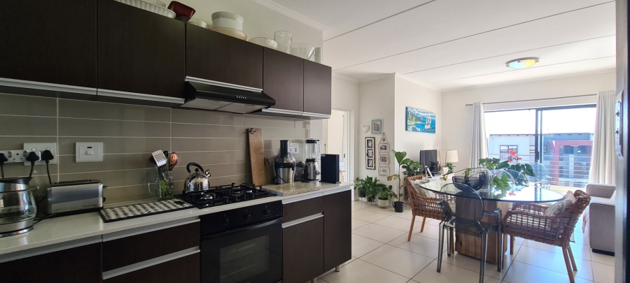 To Let 2 Bedroom Property for Rent in Fourways Gauteng