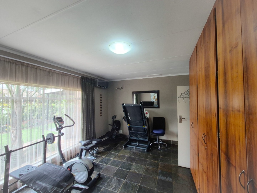 5 Bedroom Property for Sale in Vanderbijlpark SW 5 Gauteng