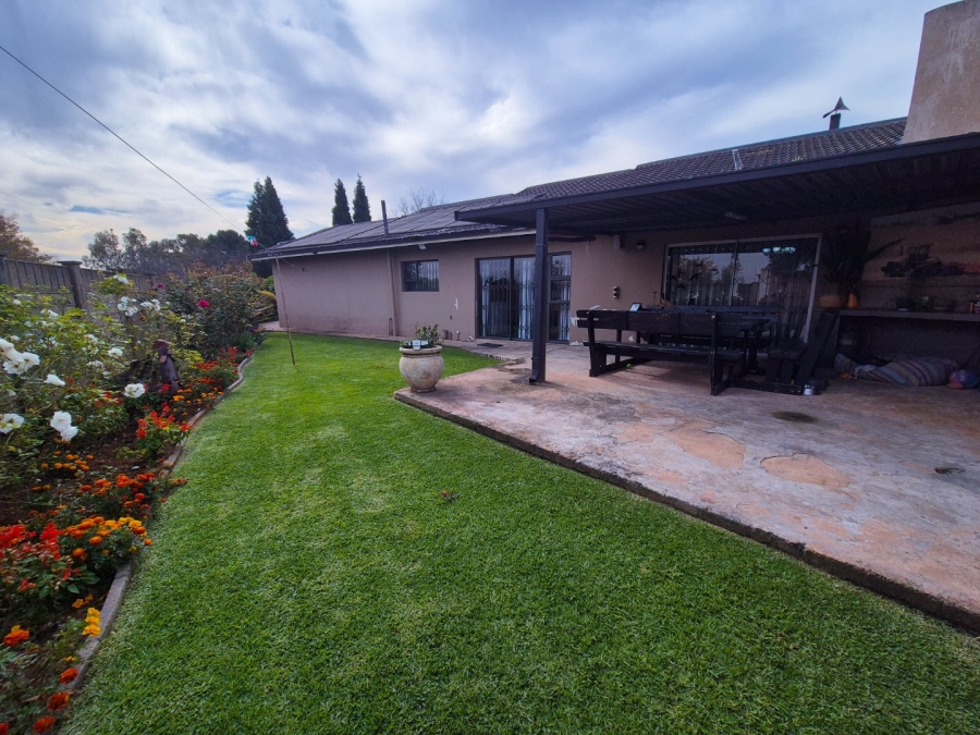 5 Bedroom Property for Sale in Vanderbijlpark SW 5 Gauteng