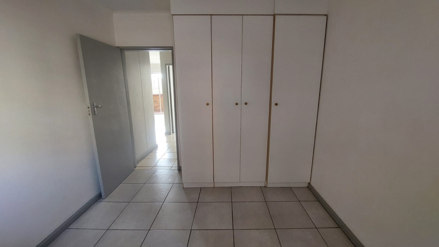 2 Bedroom Property for Sale in Zwartkop Gauteng