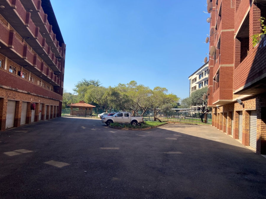 2 Bedroom Property for Sale in Zwartkop Gauteng