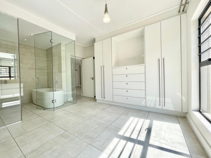To Let 3 Bedroom Property for Rent in The Polofields Gauteng