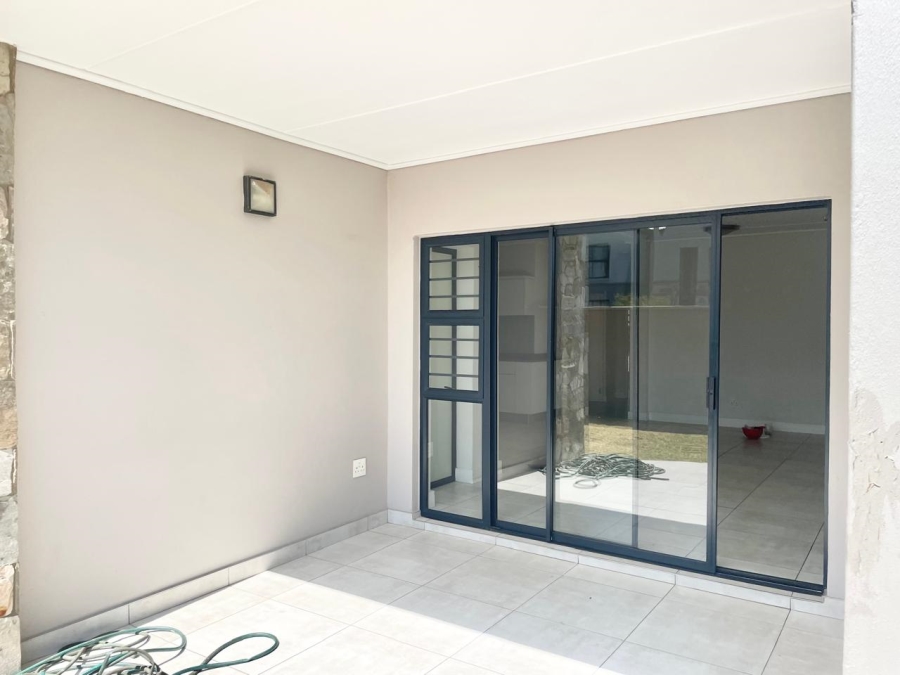 To Let 3 Bedroom Property for Rent in The Polofields Gauteng