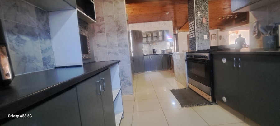 4 Bedroom Property for Sale in Sinoville Gauteng