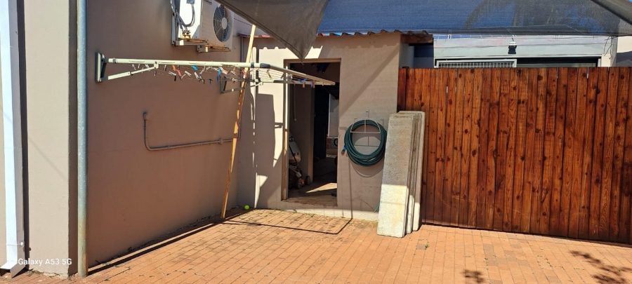 4 Bedroom Property for Sale in Sinoville Gauteng