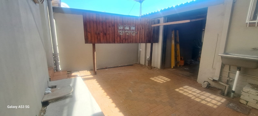 4 Bedroom Property for Sale in Sinoville Gauteng