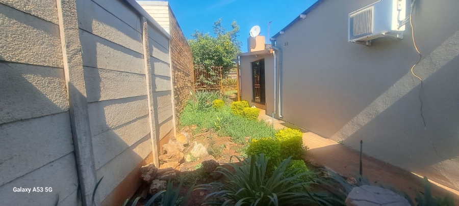 4 Bedroom Property for Sale in Sinoville Gauteng