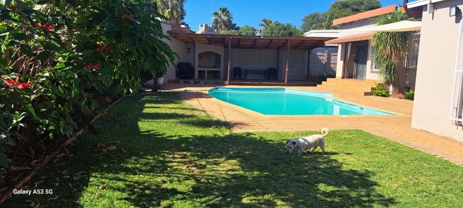 4 Bedroom Property for Sale in Sinoville Gauteng