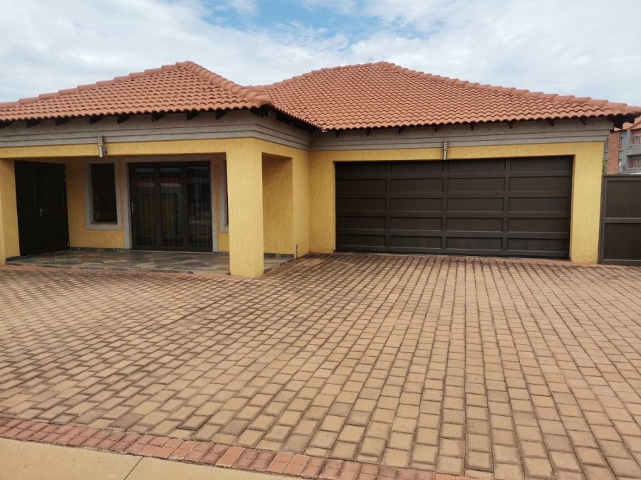 3 Bedroom Property for Sale in The Orchards Gauteng